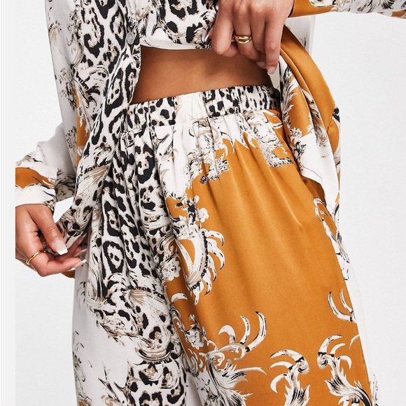 Missguided Contrast Leopard Print Satin Pajama Set - Picture 3 of 8